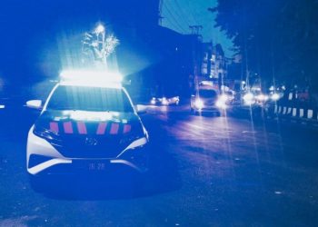 UNIT Turjagwali Polresta Manado melaksanakan giat patroli SILAU MATA (Siaga Lampu Biru di Keramaian Kota)