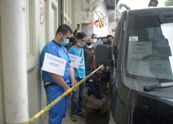 Polda Jabar mengungkap fakta baru, dalam peristiwa dugaan pembunuhan yang di lakukan HH terhadap MM. Di Jalan Adiwarta, Lembang