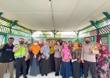 Satlantas Polres Bangka melaksanakan Kegiatan Sosialisasi Tertib Berlalu lintas kepada Masyarakat di Kelurahan Parit Padang