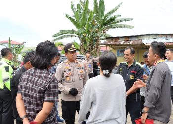 Aksi unjuk rasa yang dilakukan oleh aliansi Cipayung Kota Gunungsitoli – Nias dengan tuntutan penolakan kenaikan harga BBM yang telah ditetapkan oleh Pemerintah