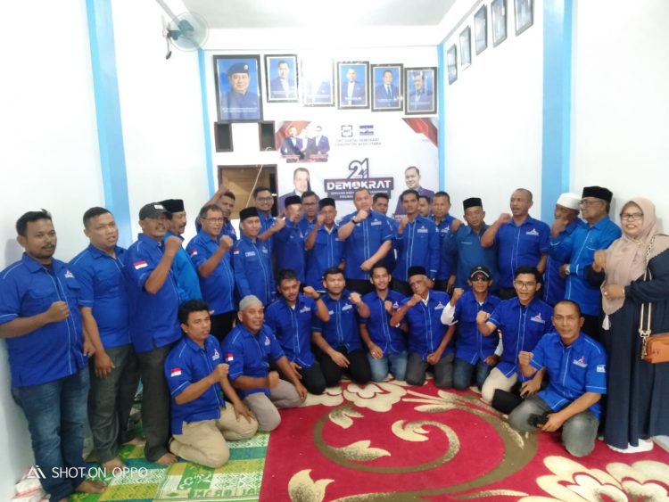 DPC Partai Demokrat Aceh Utara gelar bakti sosial masyarakat, dan peusijuk (tepung tawar) kantor baru di Gampong Alue Muedem Kabupaten Aceh Utara