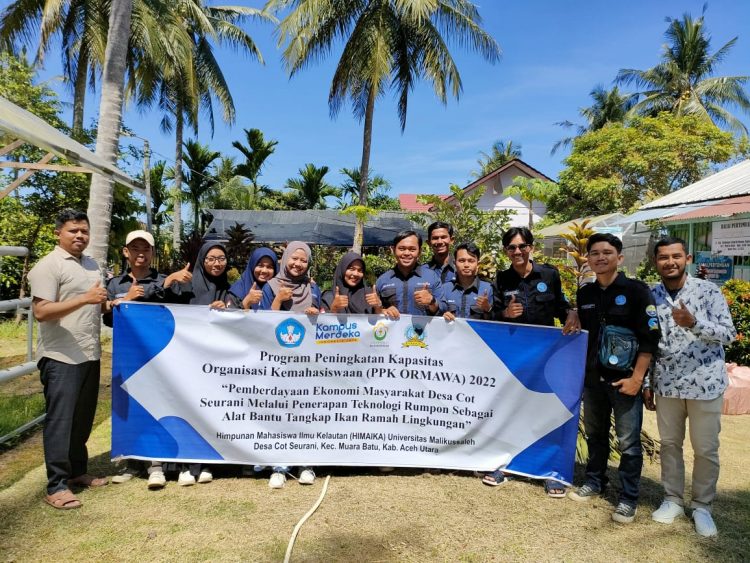 Kelompok PPK ORMAWA HIMAIKA UNIMAL melakukan Sosialisasi serta Pelatihan yang bertajuk "Pemberdayaan Ekonomi Masyarakat Desa Cot Seurani Melalui Penerapan Teknologi Rumpon Ramah Lingkungan"