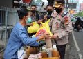Polres Tangerang Selatan kembali membagikan paket sembako “Polri Peduli” kepada masyarakat terdampak penyesuaian harga Bahan Bakar Minyak