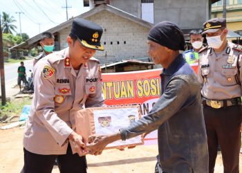 Polres Kuantan Singingi dan polsek jajaran hari ini kembali bagikan 610 paket Bantuan Sosial dalam rangka membantu masyarakat dampak Pengalihan Subsidi BBM
