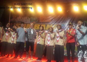 Wakil Bupati Banyumas Drs. Sadewo Tri Lastiono menutup secara remi kegiatan pentas Seni dan Expo UMKM kecamatan Sumbang tahun 2022