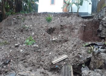 Hujan deras yang mengguyur wilayah Kecamatan Kaligondang, Kabupaten Purbalingga menyebabkan tanah longsor