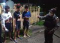 Personel Polsek Bunaken Polresta Manado melaksanakan program unggulan Polresta Manado SIBULAN (Sikat pemabuk Jalanan)