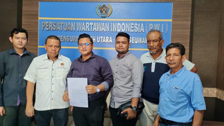 Empat oknum dilaporkan ke Polres Aceh Utara oleh Persatuan Wartawan Indonesia (PWI) Aceh Utara - Lhokseumawe