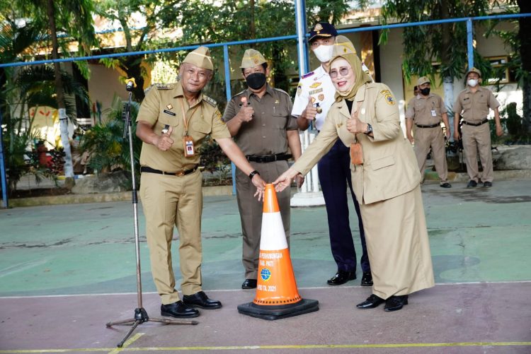 Pj Bupati berpesan untuk berkolaborasi dan bersinergi memberikan sosialisasi dan pendidikan tentang keselamatan lalu lintas dan angkutan jalan kepada para pelajar