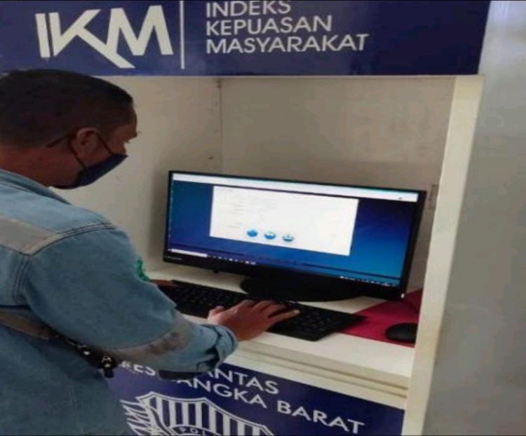 Satpas Polres Bangka Barat melaksanakan Survei Kepuasan Masyarakat (SKM)