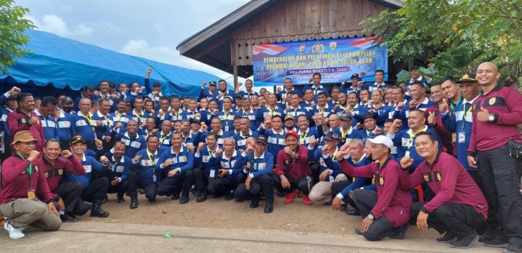 Foto bersama peserta Latkam Polda Aceh di lokasi peternakan milik Kasat Reskrim Polres Nagan Raya