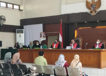 Sidang Kasus dugaan korupsi pengadaan baju olahraga untuk Lansia sebanyak 4500 setel di Dinas Kesehatan Prabumulih tahun anggaran 2021