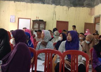 Pemdes Lambur menyalurkan Bantuan Langsung Tunai Dana Desa BLT DD tahap 9 bulan september 2022 yang berlangsung di Balai Desa Lambur kecamatan Mrebet kabupaten Purbalingga Jawa Tengah pada hari Kamis 29 September 2022