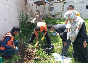 Polres Tasikmalaya Kota menerjunkan Unit Inafis Sat Reskrim dan Polsek Indihiang untuk melakukan pengecekan TKP dan kuburan kucing 