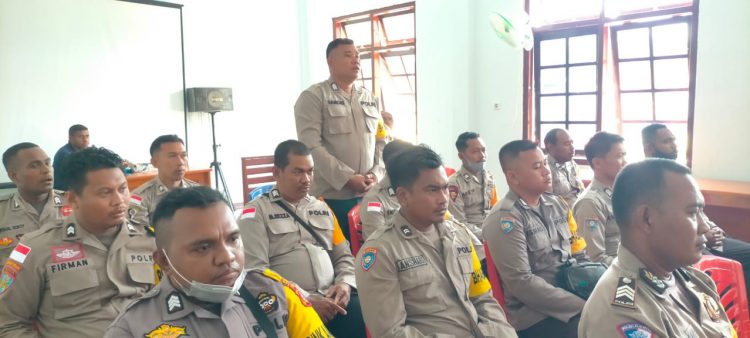 Anev Rutin Anggota Bhabhinkamtibmas Polres Boven Digoel di hadiri Langsung oleh Kapolres AKBP I Komang Budiartha, S.I.K
