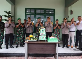 Kapolres Dairi AKBP Wahyudi Rahman,S.H, S.I.K, M.M berseta Staf dan jajaran mendatangi Mako Kodim 0206/Dairi, Mako Sub Denpom Sidikalang, Mako Kompi 125 Simbisa dan Mako Koramil Jajaran Kodim 0206/Dairi