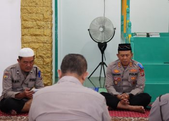 Personil Polres Nias menggelar kegiatan bimbingan rohani dan mental (Binrohtal) yang rutin dilaksanakan setiap Minggunya