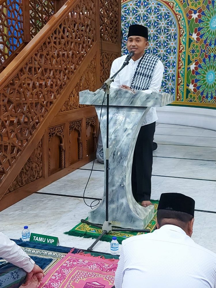 Dandim 0103/Aut Letkol Inf Hendrasari Nurhono, S.I.P, M.I.P Menghadiri Peringatan Maulid Nabi Besar Muhammad SAW. 1444 H/tahun 2022