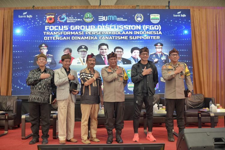 Kepolisian Daerah Jawa Barat menggelar fokus grup diskusi (FGD) membahas standart operasional prosedur (SOP) pertandingan sepak bola