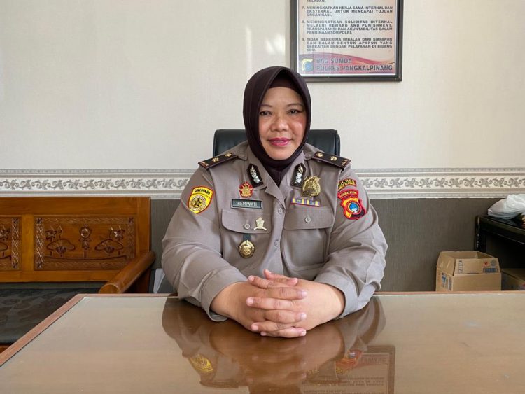 Kabag SDM Polres Pangkalpinang KOMPOL Remiwati, S.H