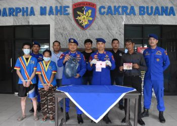 Direktorat Polisi Air dan Udara (Ditpolairud) Polda Sumsel berhasil mengamankan 2 nelayan yang nyambi jadi kurir narkoba