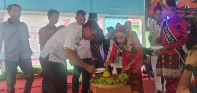 Kepala desa di kecamatan Pedamaran, menggelar resepsi Agustusan yang dilaksanakan di Balai Desa Pedamaran III kecamatan Pedamaran kabupaten OKI