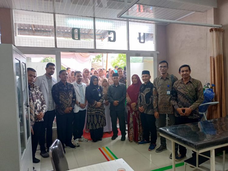 Yayasan Mantri Doi Nagan Raya meresmikan klinik rawat inap yang berlokasi di Desa Cot Kuta kecamatan Suka Makmue