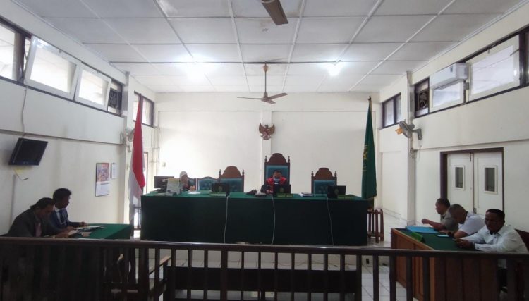 Sidang gugatan prapradilan yang digelar di Pengadilan Negeri (PN) Palembang, Akhirinya kembali di tunda oleh Majelis Hakim