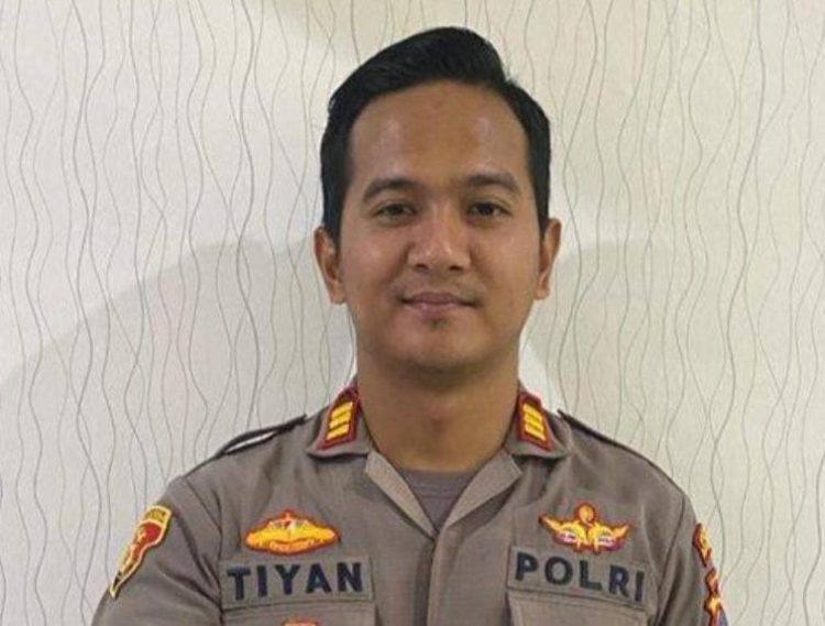 Kapolsek Mentok AKP Tiyan Talingga