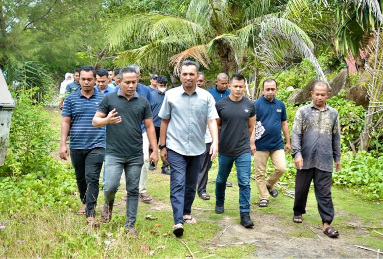 Pj Wali Kota Sabang, Reza Fahlevi mengajak masyarakat Gampong Paya, Kecamatan Sukamakmue, kembangkan pariwisata Pantai Pasir Putih