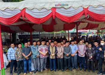 Penjabat Bupati Aceh Barat Drs. Mahdi Effendi menggelar silaturrahmi dengan segenap elemen masyarakat Aceh Barat