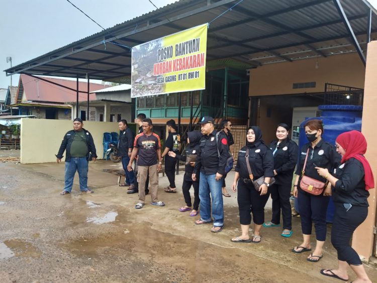 Ormas DPP Persatuan Pendamping Aspirasi Masyarakat (PPAM) Indonesia mengadakan kegiatan bakti sosial untuk korban kebakaran di desa Gasing kabupaten Banyuasin