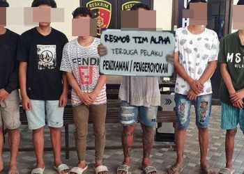 Tim Resmob Alpha Polresta Manado mengamankan pelaku penganiayaan secara bersama-sama dengan senjata tajam (Sajam) yang terjadi di Desa Sawangan
