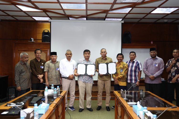 Yayasan Training Akademi Industri Petrokimia dan Migas (AKAOGAS) dan PT Perta Arun Gas, anak usaha dari PT Pertamina (Persero) melakukan penandatangan MoU Program Magang di Industri Migas