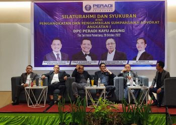 Ketua Pengadilan Tinggi Palembang, Dr. Moh Eka Kartika EM, SH., M.Hum., memimpin langsung sidang terbuka untuk mengambil sumpah/janji sebanyak 22 orang calon Advokat dari DPC PERADI KAYU AGUNG
