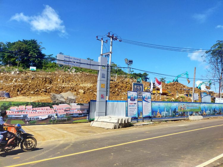 Pembangunan RSUD Cilograng yang di bangun dari anggaran APBD Provinsi Banten dengan nilai kurang Lebih 72 Milyar