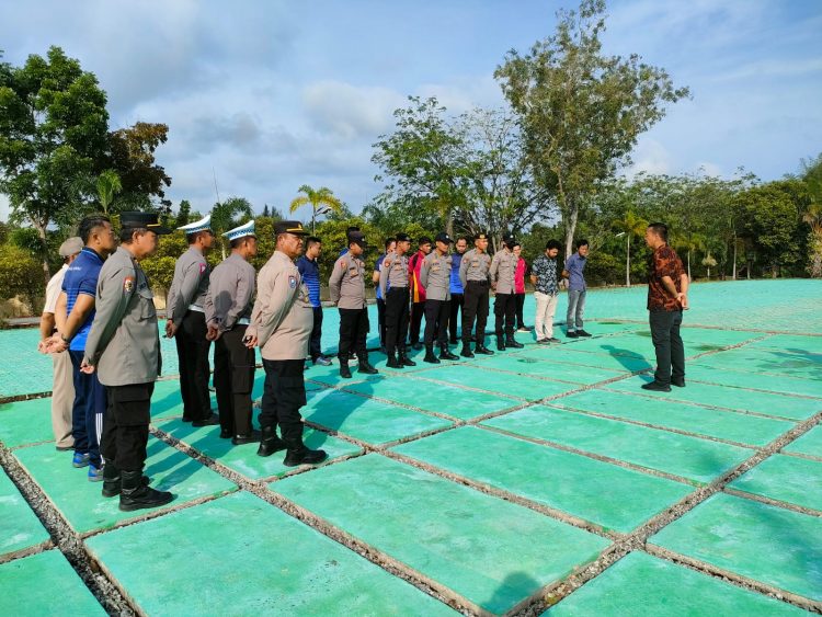 Polres Bangka Barat telah menggelar apel gelar pasukan dan Rapat Koordinasi Lintas Sektoral kesiapan pengamanan Pilkades