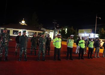 Kabag Ops Polres Dairi Kompol K. Sitanggang, S.H Mengelar Patroli Gabungan Skala Besar bersama TNI beserta Satpol PP