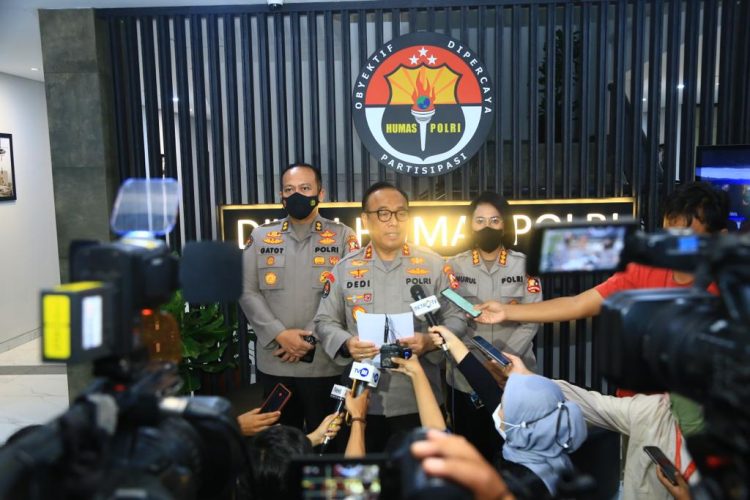Konferensi Pers Divisi Humas Polri
