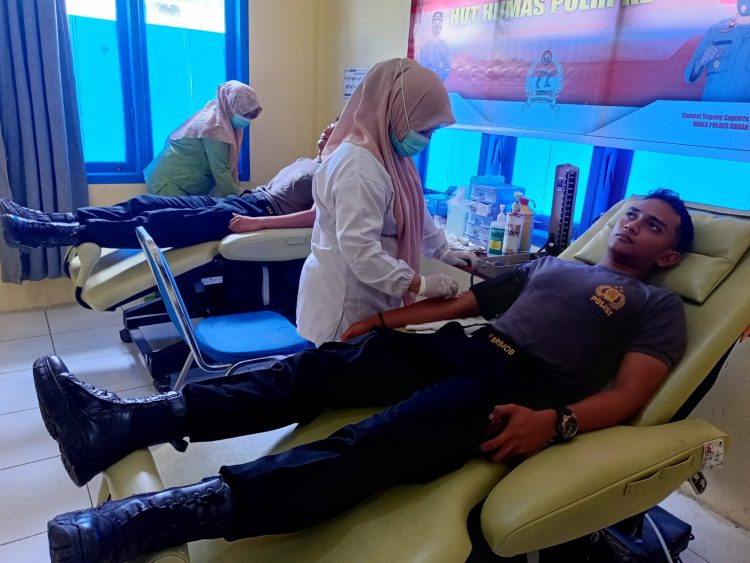 Kepolisian Resort (Polres) Nagan Raya, Selasa(25/10), menggelar Donor darah yang dilaksanakan di Unit transfusi darah (UTD) RSUD SIM Nagan Raya