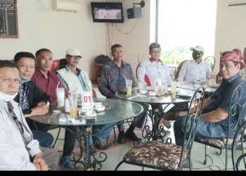 Kenferensi Pers di Hotel Bintang Baru Jakarta Pusat, dengan di dampingi langsung oleh Johan Sopaheluwakan, Meirza Hindarto dan Siswanto