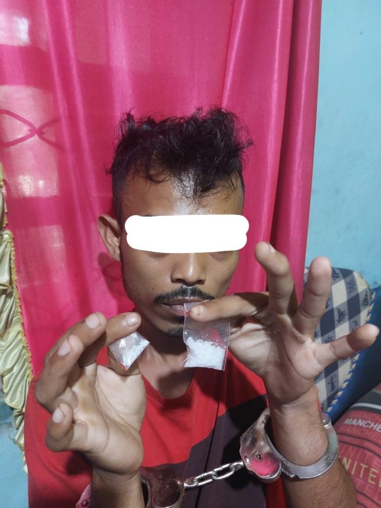 Polsek Singingi Hilir Polres Kuansing mengamankan 1 (satu) orang laki – laki yang berinisial HKP 25 tahun, di Desa Tanjung Pauh Kecamatan Singingi Hilir Kabupaten Kuantan Singingi yang diduga melakukan tindak pidana penyalahgunaan Narkotika