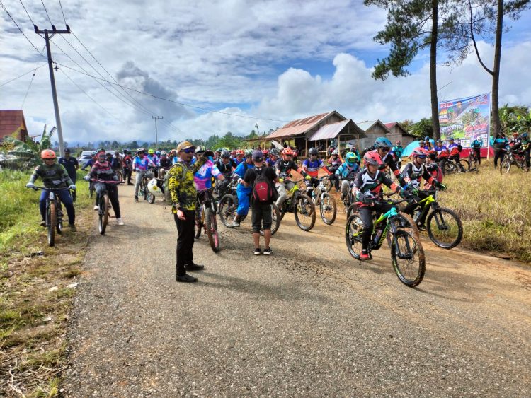 Ulang yang ke 3 komunitas sepeda Lesgo Krung Mane adakan Goweser bersama start dari gunung salak sampai Krung Tuan Kecamatan Nisam Antara