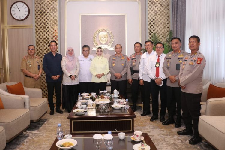 Kapolda Sumsel Irjen Pol A. Rachmad Wibowo SIK silaturahmi ke Ketua DPRD Provinsi Sumsel Hj. R.A. Anita Noeringhati, S.H., M.H.