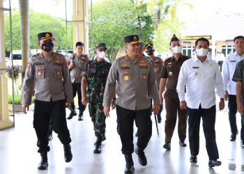 Irjen Pol A. Rachmad bersama Pejabat Utama (PJU) Polda Sumsel saat melakukan kunjungan kerja ke Polres Banyuasin