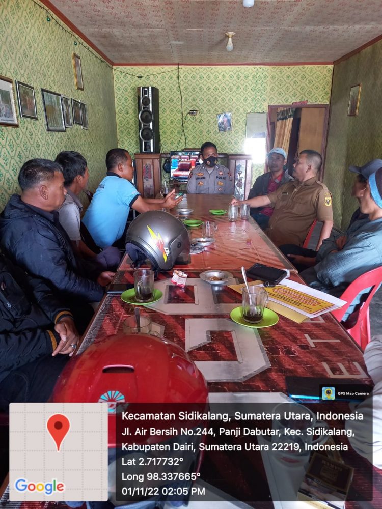Kapolsek Sidikalang Kota AKP Sukanto Berutu dan Personil Bhabinkamtibmas Bripka Erwin Panjaitan melakukan kegiatan Rutin dengan cara humanis