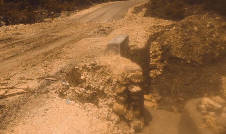 Kondisi Pembangunan jalan lintas Buraen - Erbaun