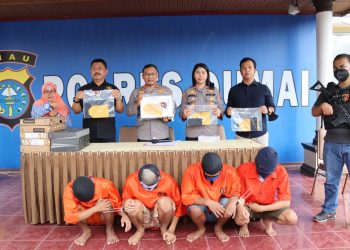 Konferensi Pers yang Dipimpin Kapolres Dumai AKBP Nurhadi Ismanto, S.H, S.I.K