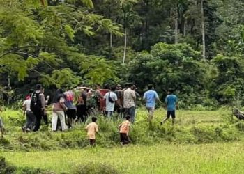 Jasad Tria Andika 29 tahun warga desa Meunasah Teungeh kecamatan Beutong Kabupaten Nagan Raya ditemukan 4 kilometer dari lokasi tenggelam