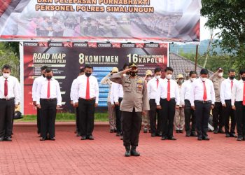 Kapolres Simalungun AKBP Ronald F.C Sipayung, S.H., S.I.K., M.H., menjadi Inspektur Upacara Kenaikan Pangkat Pengabdian Pengakhiran Dinas Dan Pemberian Penghargaan Dilingkungan Polres Simalungun
